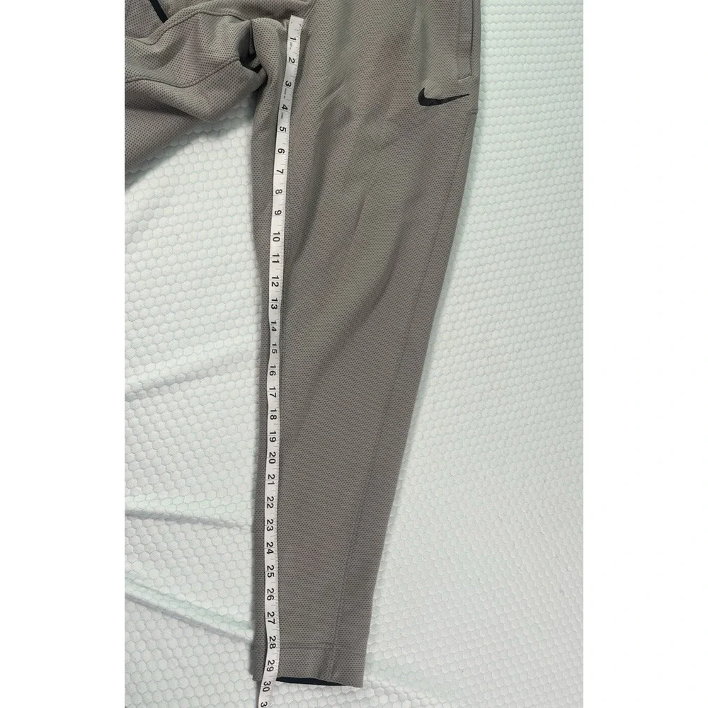 Nike Dri-Fit Sportswear Sweatpants‎ Jogger Size Medium M Gray Black